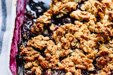 Blueberry Almond Crisp