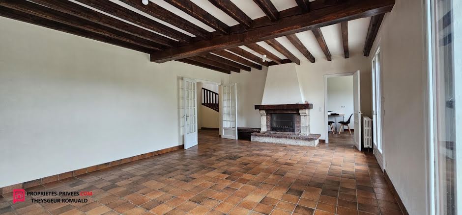 Vente maison 6 pièces 172 m² à La Selle-sur-le-Bied (45210), 292 000 €