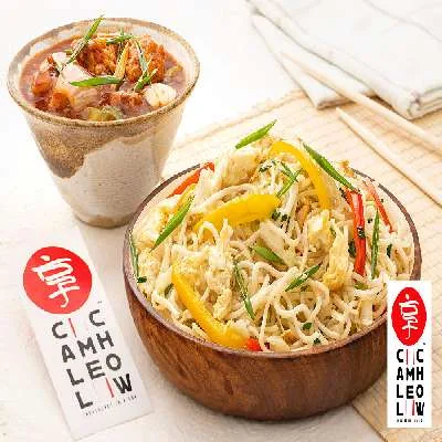 Black Pepper Chicken And Egg Stir Fry Noodles