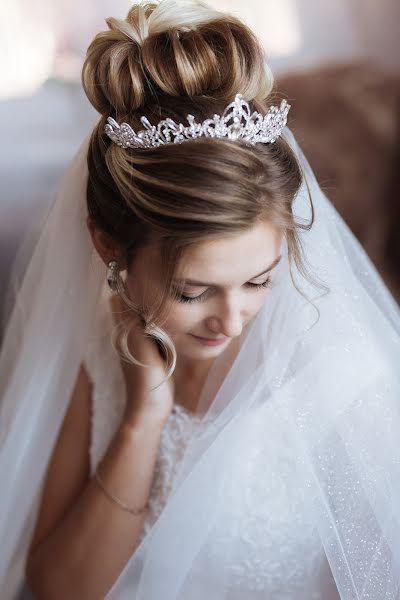 Wedding photographer Olya Naumchuk (olganaumchuk). Photo of 16 January 2020