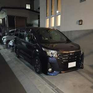 ノア ZRR80W