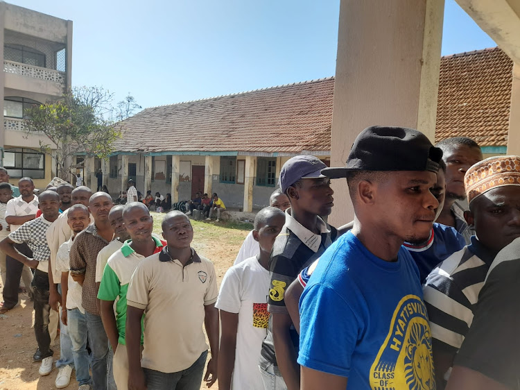 Voters at Mombasa Primary on Saturday, April 9, 2022