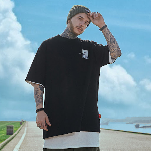 Title 13, Mens Wave Printed Short-sleeved T-shirt. Stay ...