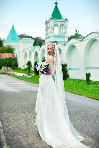 ช่างภาพงานแต่งงาน Olga Yakovleva (chibika) ภาพเมื่อ 28 พฤษภาคม 2016