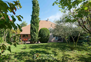 House with terrace 1