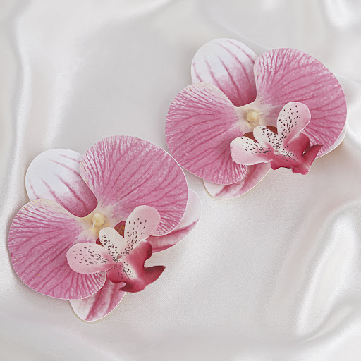 Title 23, Womens Long Pull-out Butterfly Orchid Necklace...