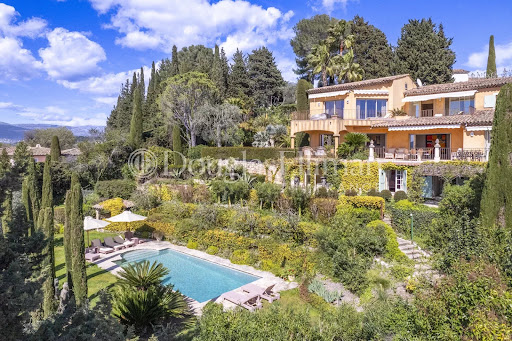 Villa avec piscine 2