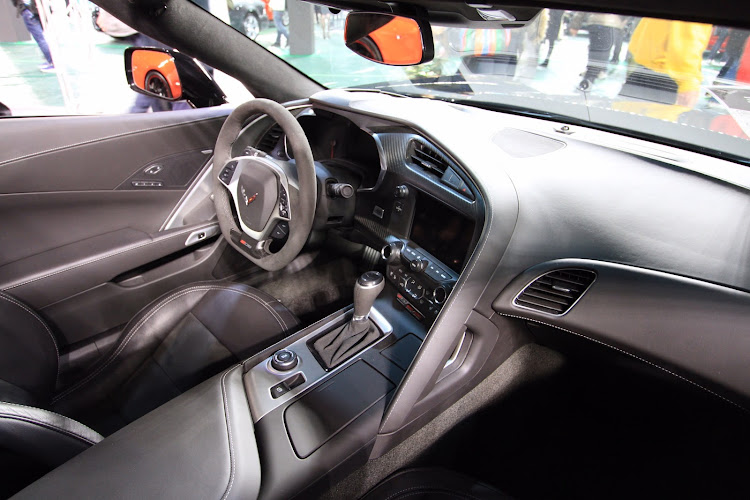 WRX STIのドライブ・エムズガレージ・福岡オートコレクション2019・ヤフオクドームに関するカスタム事例の投稿画像18枚目