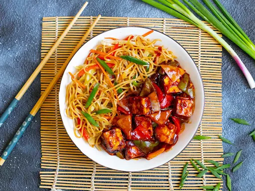 Chilli Paneer Noodles Bowl