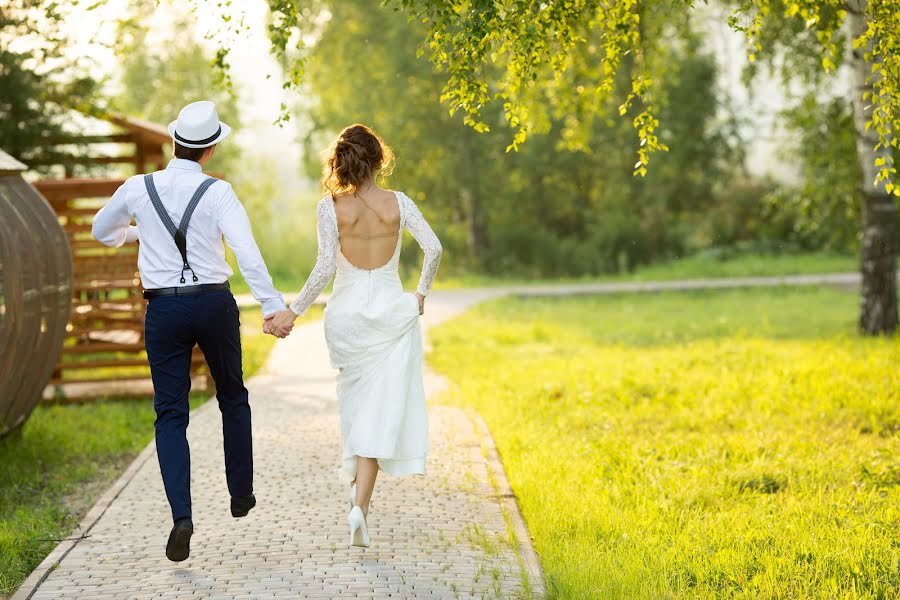 Fotógrafo de casamento Dmitriy Cherkasov (wedprof). Foto de 30 de março 2017