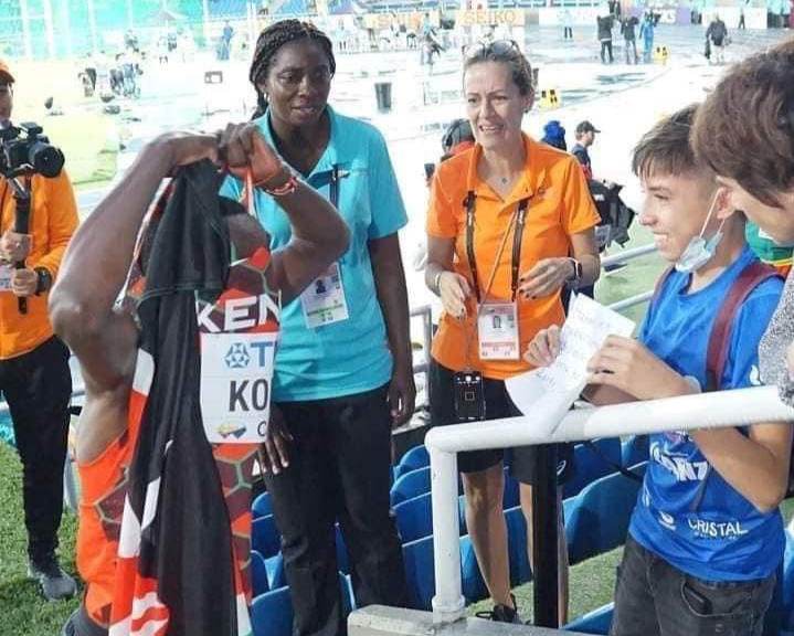 Felix Korir gifting a Colombian boy his Jersey at the World Under-20 Championships in Cali, Colombia.