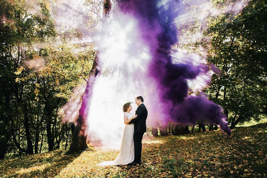婚禮攝影師Viktoriya Kuprina（kuprinaphoto）。2015 10月1日的照片