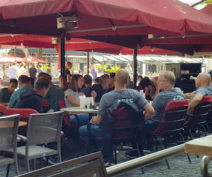 📷 Stilte voor de storm in Enschede? Geweigerde fans jennen burgemeester alvast