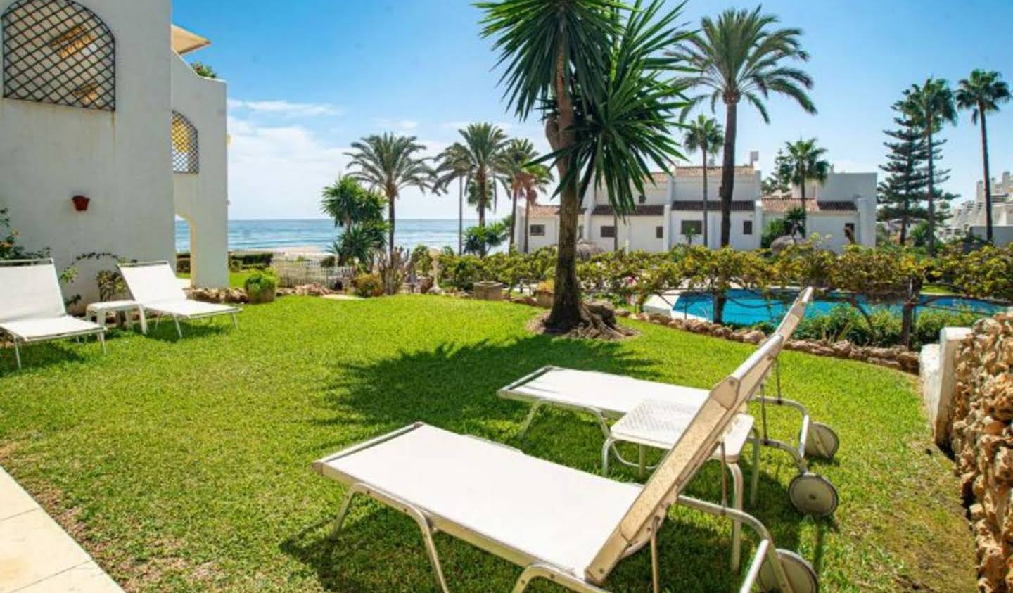 Apartment with terrace and pool Marbella