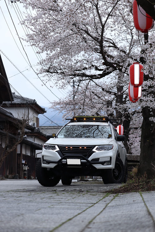 エクストレイルのジオランダーMT・リフトアップ・バンパーガード・バンパーカット・桜コラボに関するカスタム事例の投稿画像3枚目