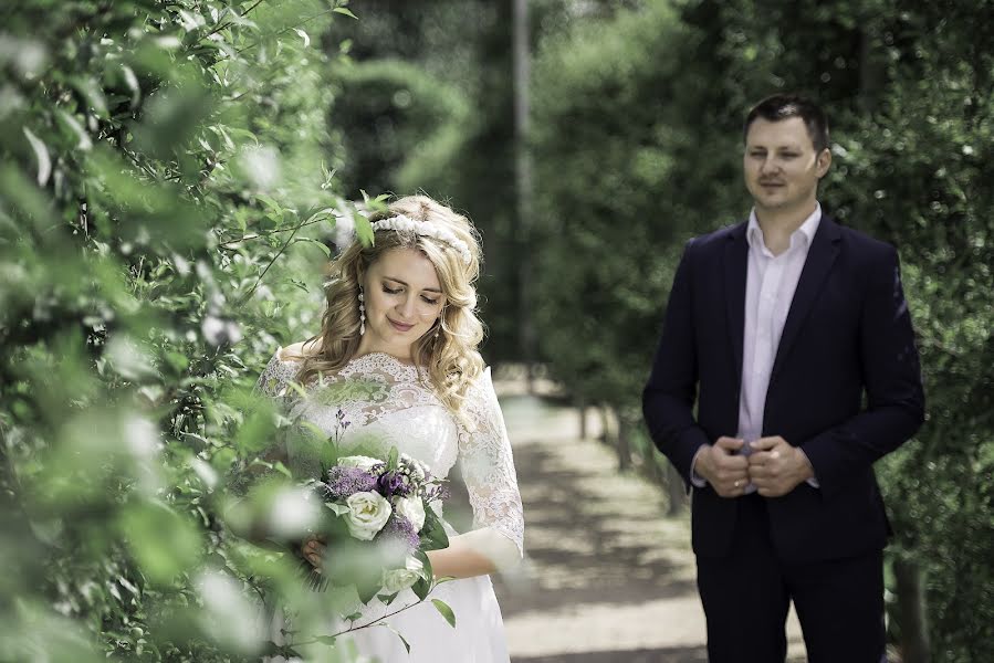 Fotógrafo de bodas Taya Moon (tayamoon). Foto del 27 de septiembre 2017