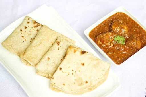 4 Roti With Chicken Butter Masala