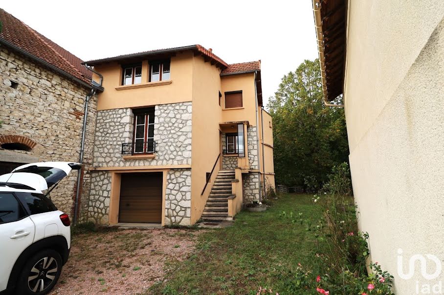 Vente maison 5 pièces 184 m² à Saint-Quintin-sur-Sioule (63440), 200 000 €