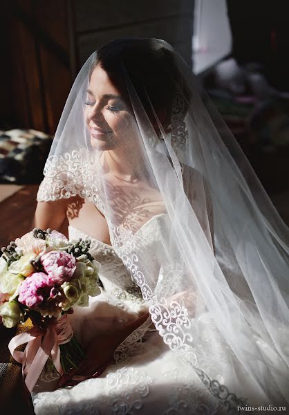 Fotógrafo de bodas Andrey Savchenko (twinsweddings). Foto del 25 de septiembre 2018