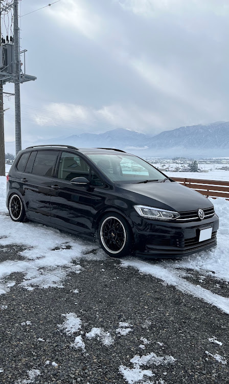 ゴルフトゥーランの愛車のお尻はこんな感じ・ゴルフトゥーラン・雪・今年もあとわずかに関するカスタム事例の投稿画像5枚目