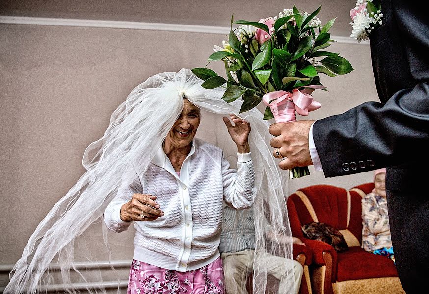 Fotografo di matrimoni Oleg Znobischev (ymamoto). Foto del 30 giugno 2014