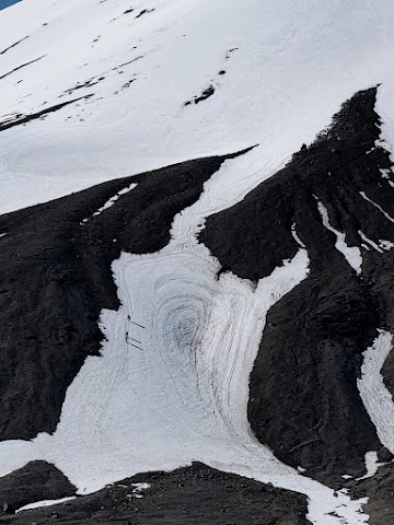 Climbers on Mt Taranaki