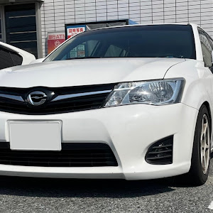 カローラフィールダー NZE161G