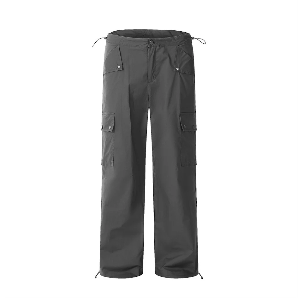 Muške ležerne ravne pantalone sa više džepova, širok kroj, učkur i elastični struk, idealne za svakodnevno nošenje i udobnost.
