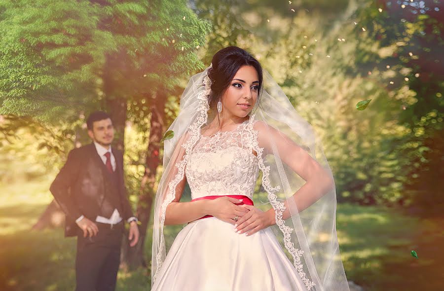 Wedding photographer Yuliya Zbronskaya (zbronskaya). Photo of 27 September 2015