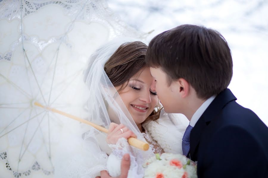 Wedding photographer Yuliya Grickova (yuliagg). Photo of 31 January 2013