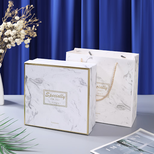 Title 8, Practical gift for the company annual meeting