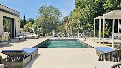 Villa with pool and terrace 5