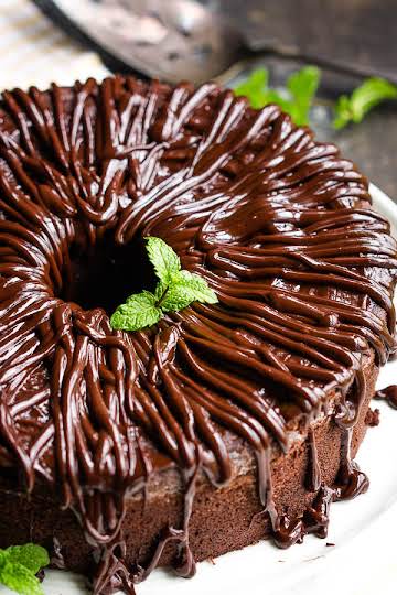 Sour Cream Dark Chocolate Pound Cake????