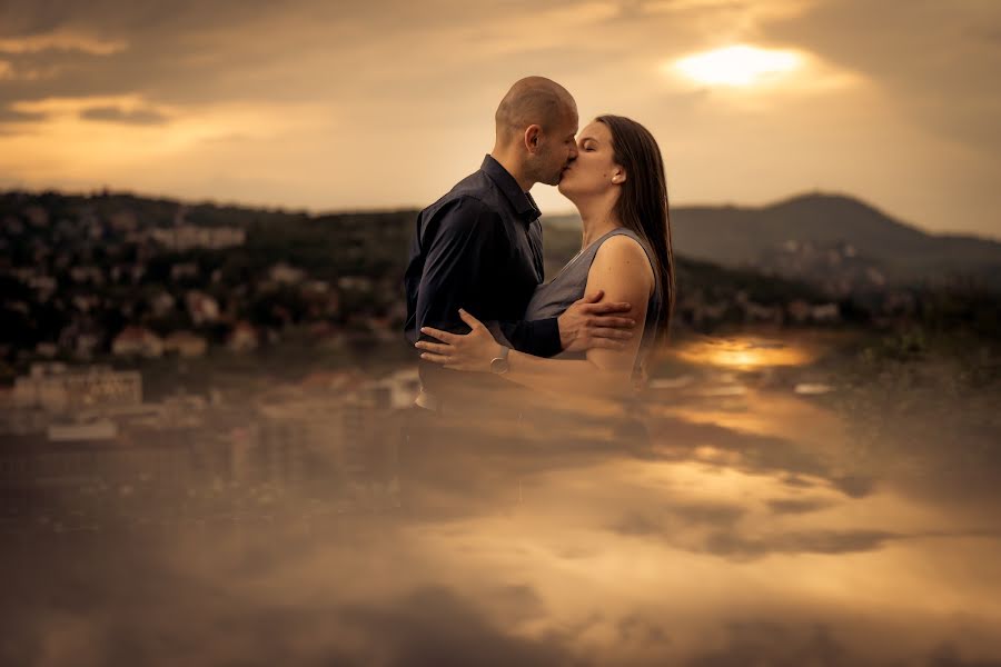 Wedding photographer József Márk Losonczi (losonczi). Photo of 14 April 2023