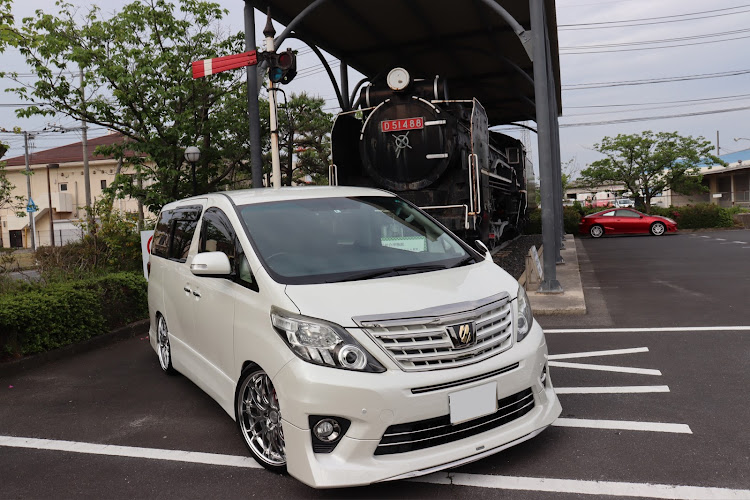 アルファードのアルファード20系・一眼レフ・洗車・山陰に関するカスタム事例の投稿画像1枚目