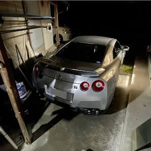 NISSAN GT-R R35