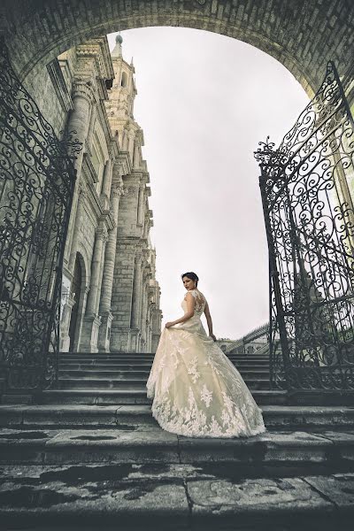 Fotografo di matrimoni Joe Bueno Arias (joebuenoarias). Foto del 29 maggio 2018