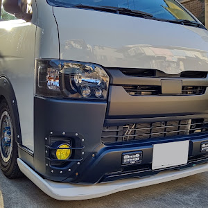 ハイエースバン TRH200V