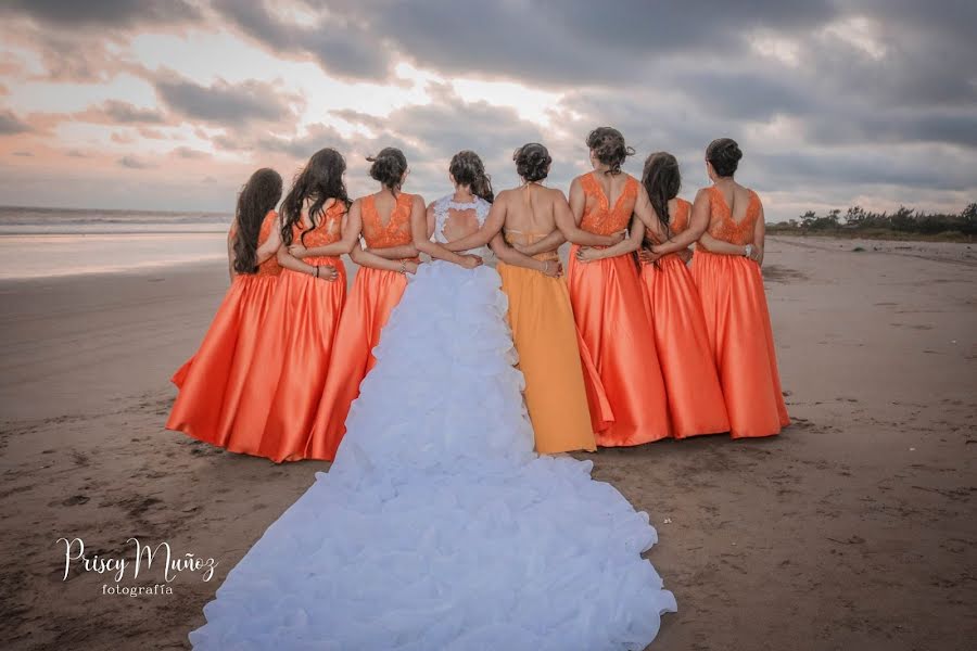 Fotógrafo de bodas Priscy Muñoz (munoz). Foto del 10 de junio 2020