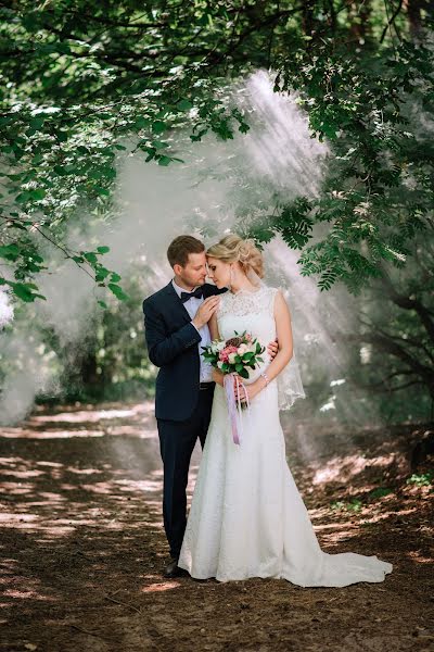 Fotógrafo de bodas Yuliya Rabkova (yuliaryaba). Foto del 21 de agosto 2016