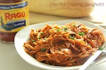 One Pot Creamy Spaghetti and Sausage was pinched from <a href="http://www.sixsistersstuff.com/2015/03/one-pot-creamy-spaghetti-and-sausage.html?utm_source=feedburner" target="_blank">www.sixsistersstuff.com.</a>
