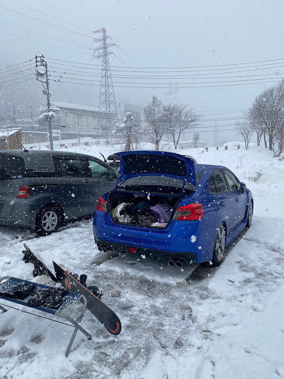 WRX STIの雪と愛車・新潟・ガーラ湯沢スキー場・越後湯沢・スノーボードに関するカスタム事例の投稿画像14枚目