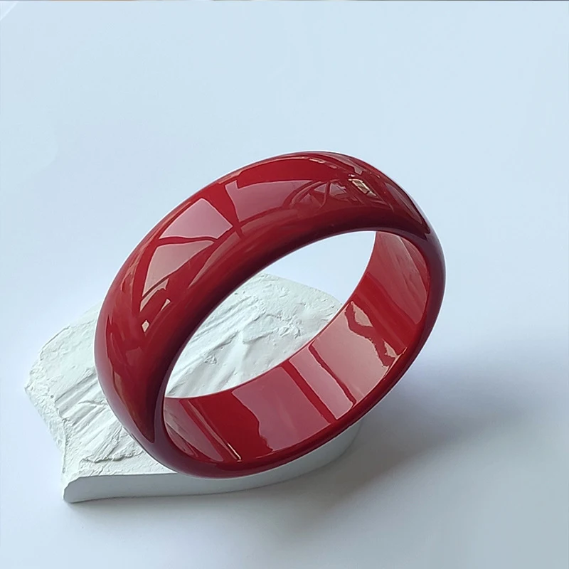 Pulseira Acrílica Redonda Resina Feminina Estilo Europeu e Americano Charmosa Leve Confortável Acessório Perfeito para um Toque de Sofisticação