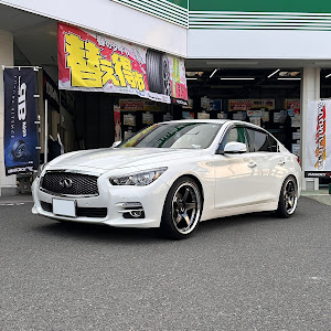 スカイライン ZV37