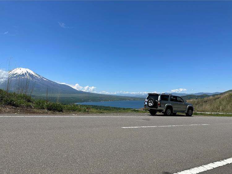 ハイラックスサーフの純正かっこいい・ドライブに関するカスタム事例の投稿画像2枚目