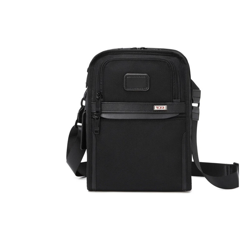 Bolsa transversal masculina Postman de nylon balístico com uma alça, perfeita para o dia a dia. Conforto e praticidade em um só produto.