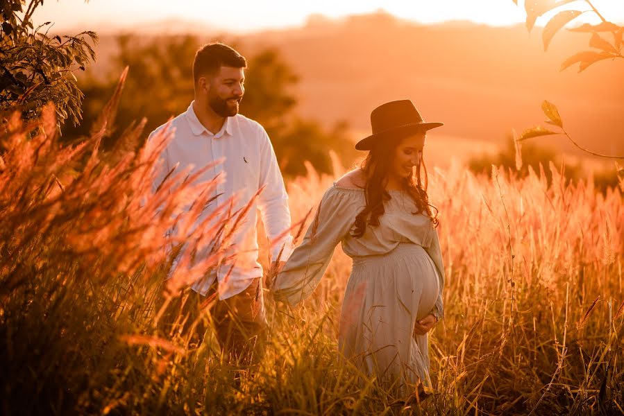 Fotografo di matrimoni Gessica Bitencourt (gehbitencourt). Foto del 9 luglio 2022