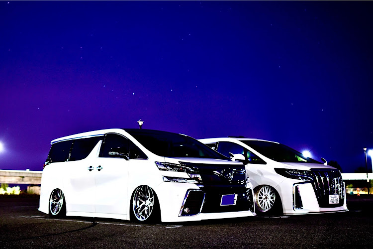 アルファードのイデアルエアサス・ACCエアサス・workwheels・海王丸パークに関するカスタム事例の投稿画像1枚目