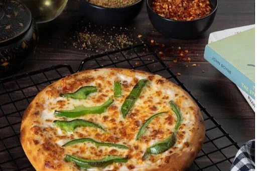 New York Cheese Onion Capsicum Pizza [12 Inches]