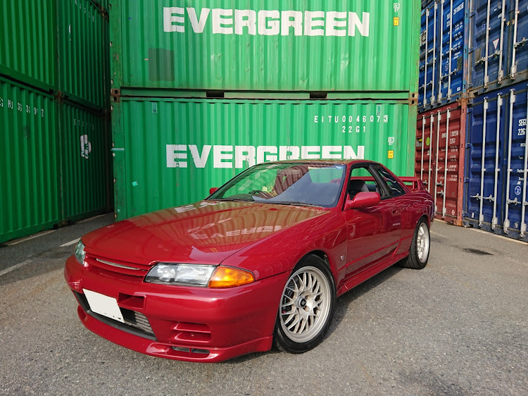 スカイライン GT-Rの梅雨明けまだか・R32スカイライン・2&4・明日は晴れかな？に関するカスタム事例の投稿画像1枚目